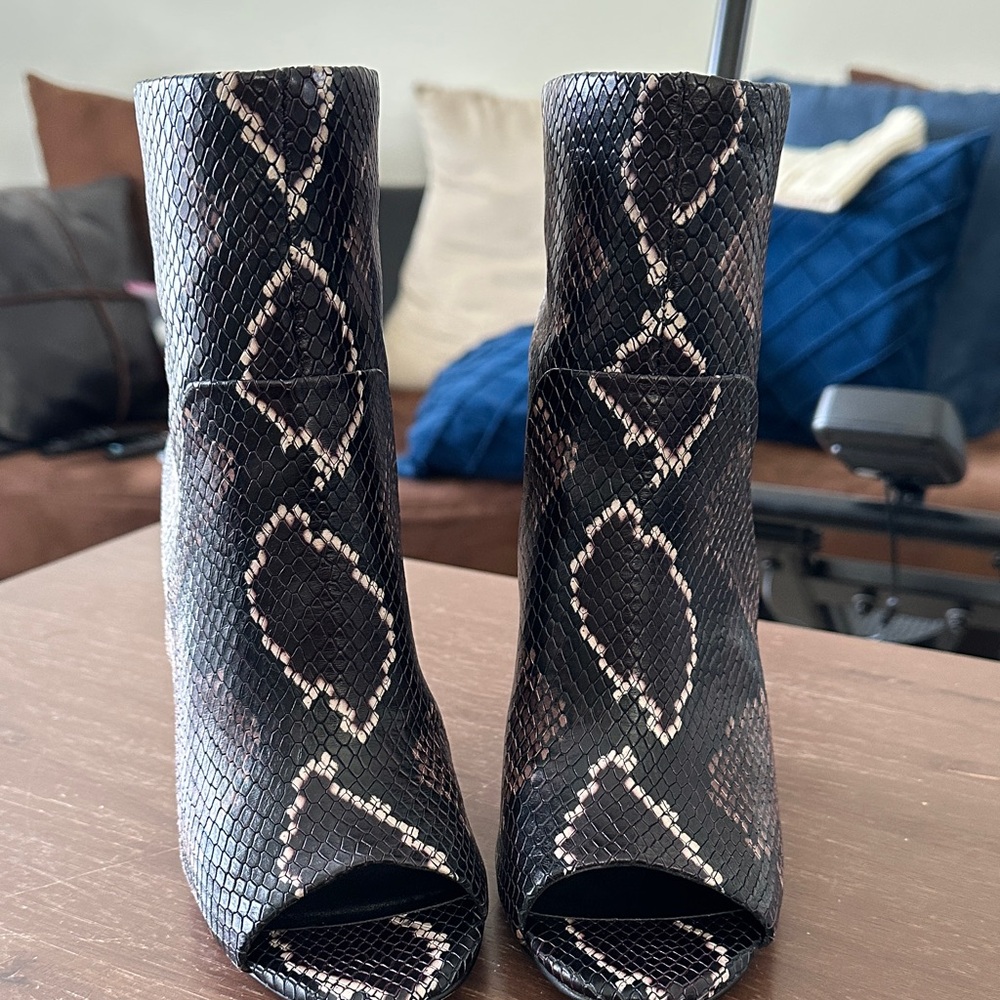 Vince Camuto Elegant Black Snake Print Peep Toe Boots